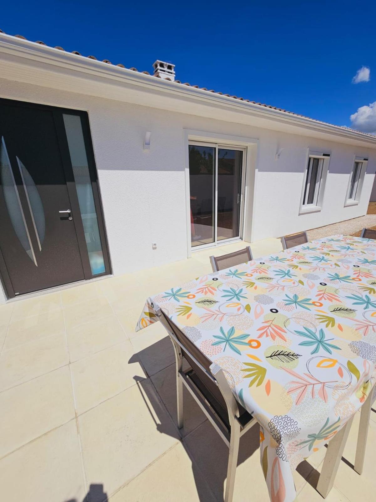 Maison De Vacances Entiere A 10 Mn De La Rochelle Dompierre-sur-Mer Luaran gambar