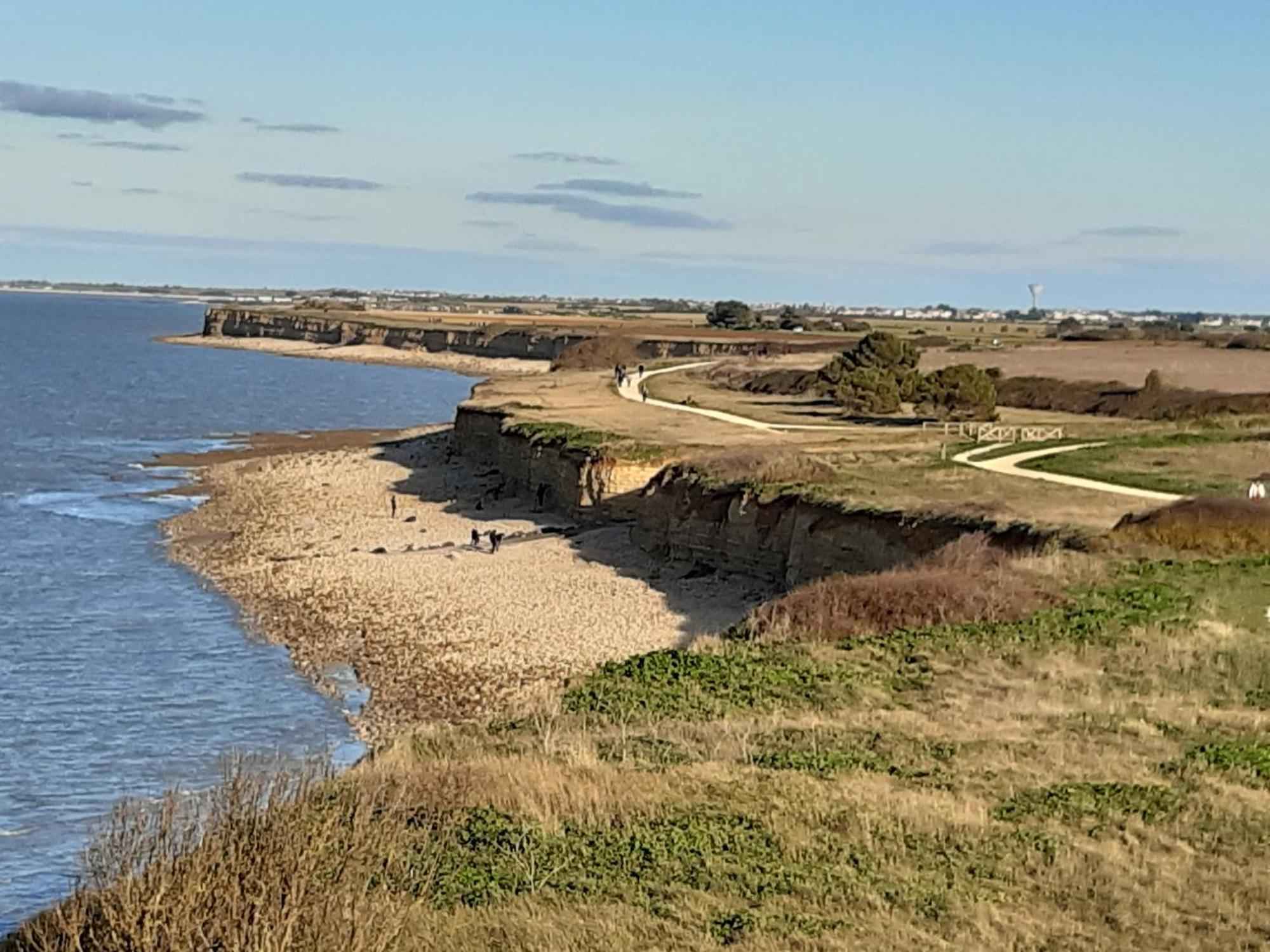 Maison De Vacances Entiere A 10 Mn De La Rochelle Dompierre-sur-Mer Luaran gambar